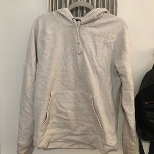 basic off white sweatshirt